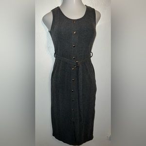Gray sleeveless fitted